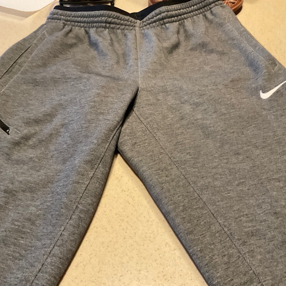 Nike Dry Fit Mens Joggers Size M